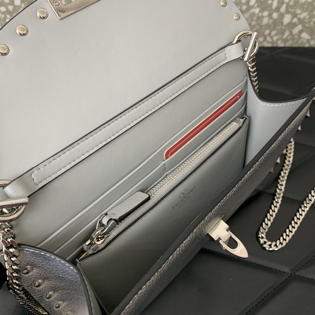 Valentino Garavani Rockstud Small Shoulder Bag in Silver Grainy Calfskin